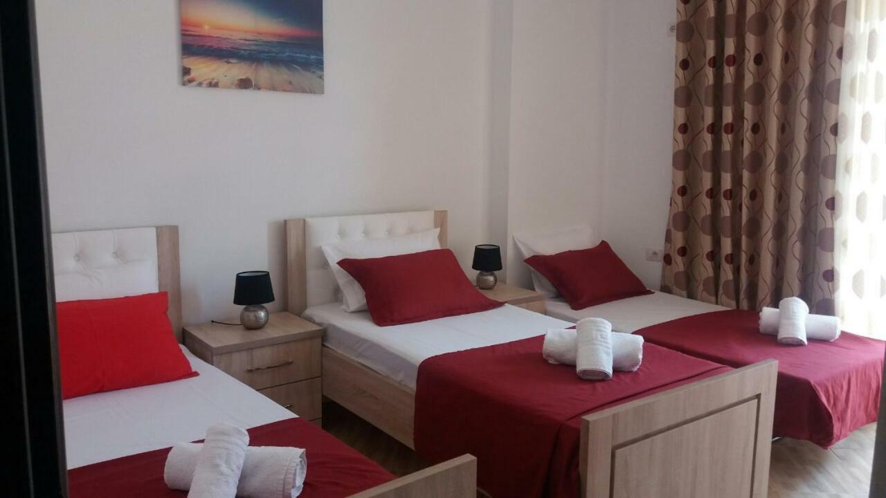 סרנדה Apartment Panorama מראה חיצוני תמונה