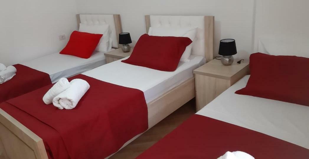 סרנדה Apartment Panorama מראה חיצוני תמונה